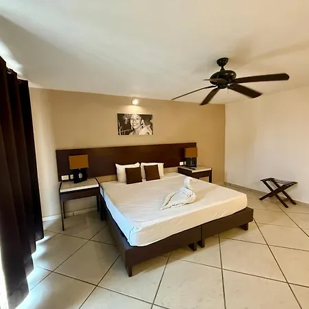 Muluc Playa Hotel